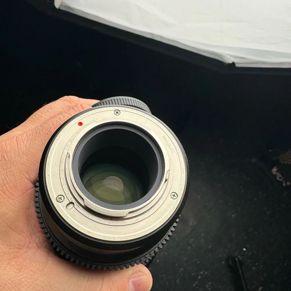 ROKINON 24MM CINEMA LENS (MINT CONDITION)